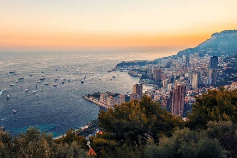 Why Do Tennis Players Live In Monte Carlo? (Great Benefits) Racket