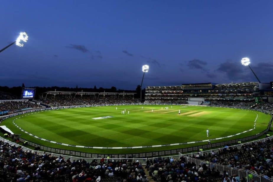 How Long Do Cricket Games Last? (Unexpected Answer) Racket Rampage