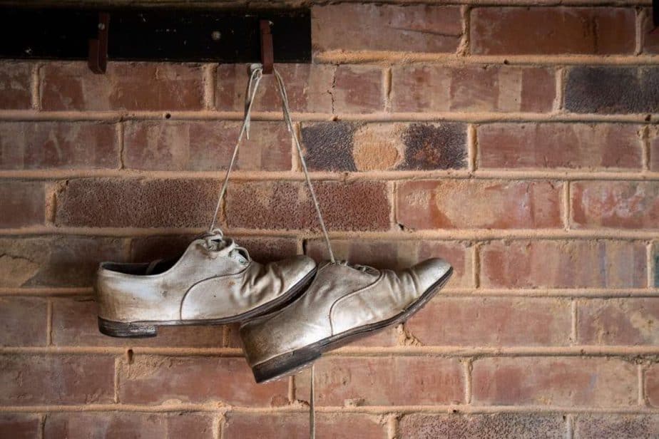 Difference Between Batting And Bowling Shoes? Racket Rampage